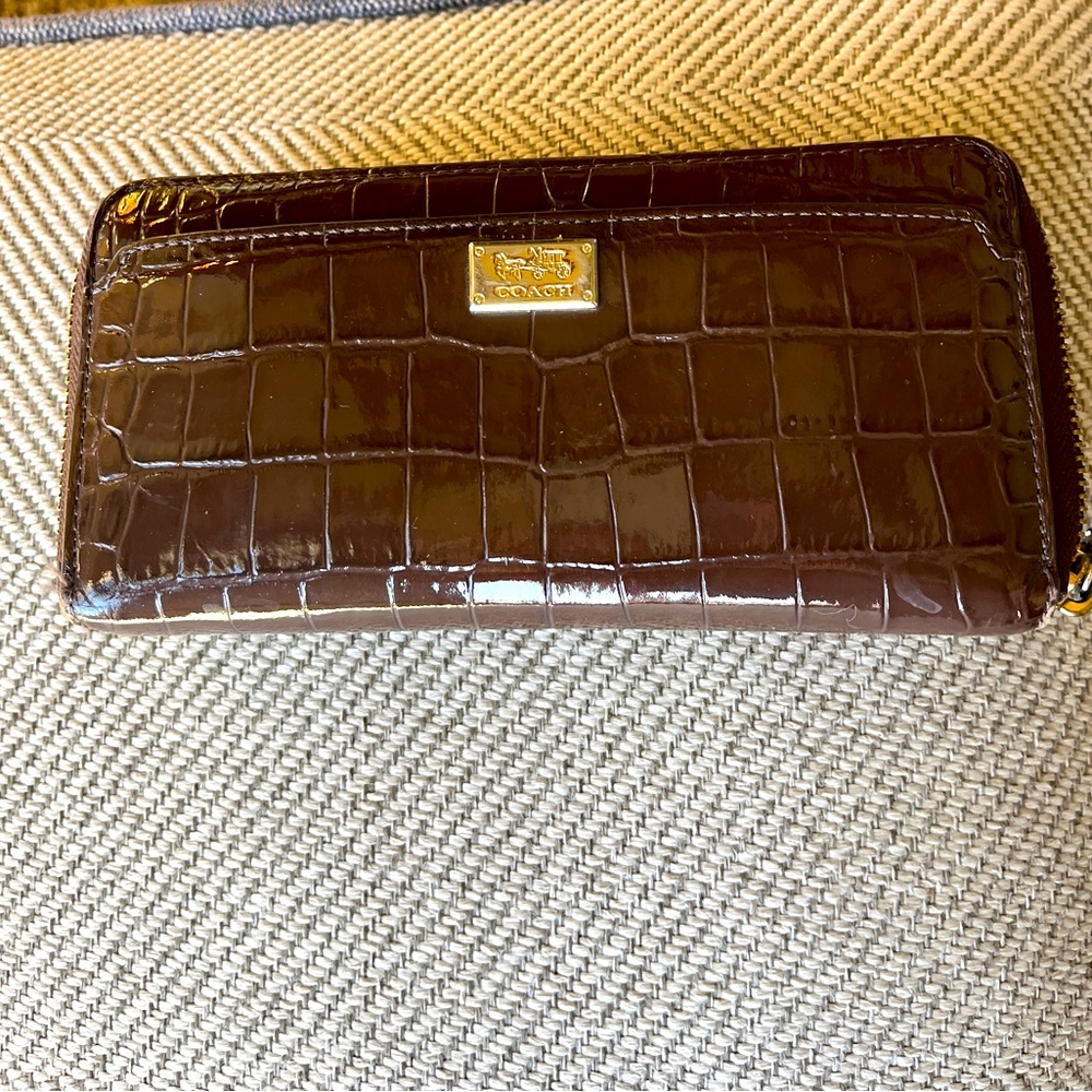 Coach Crocodile Embossed Brown Leather Wallet  Excellent condition